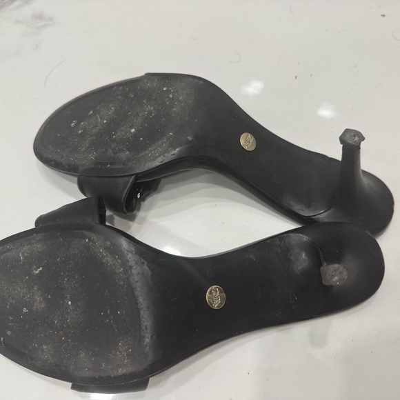 Zara Black Heels with Gold Accent - Picture 4 of 4